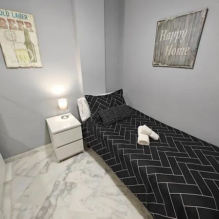 Moderno Piso Centrico 3 Junto Al Mar Y Parking Apartamento